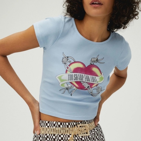 NWT Daydreamer Too Sharp For Love Baby Tee sz S - Picture 1 of 12